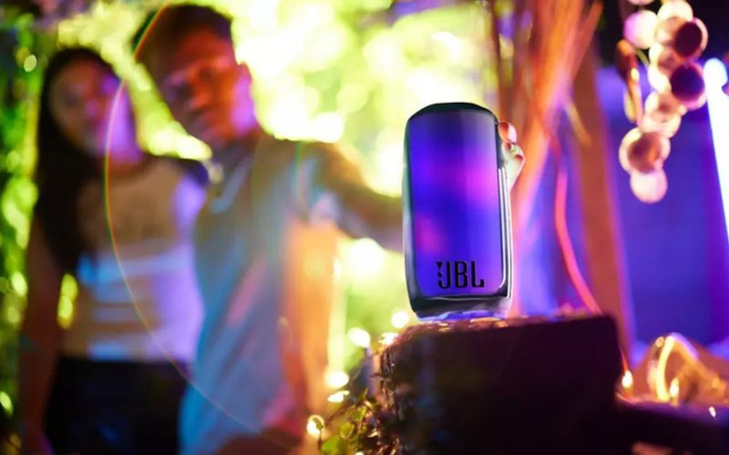 Imagem de Review: JBL 5 Pulse – Speaker with Bold Sound and Deep Bass